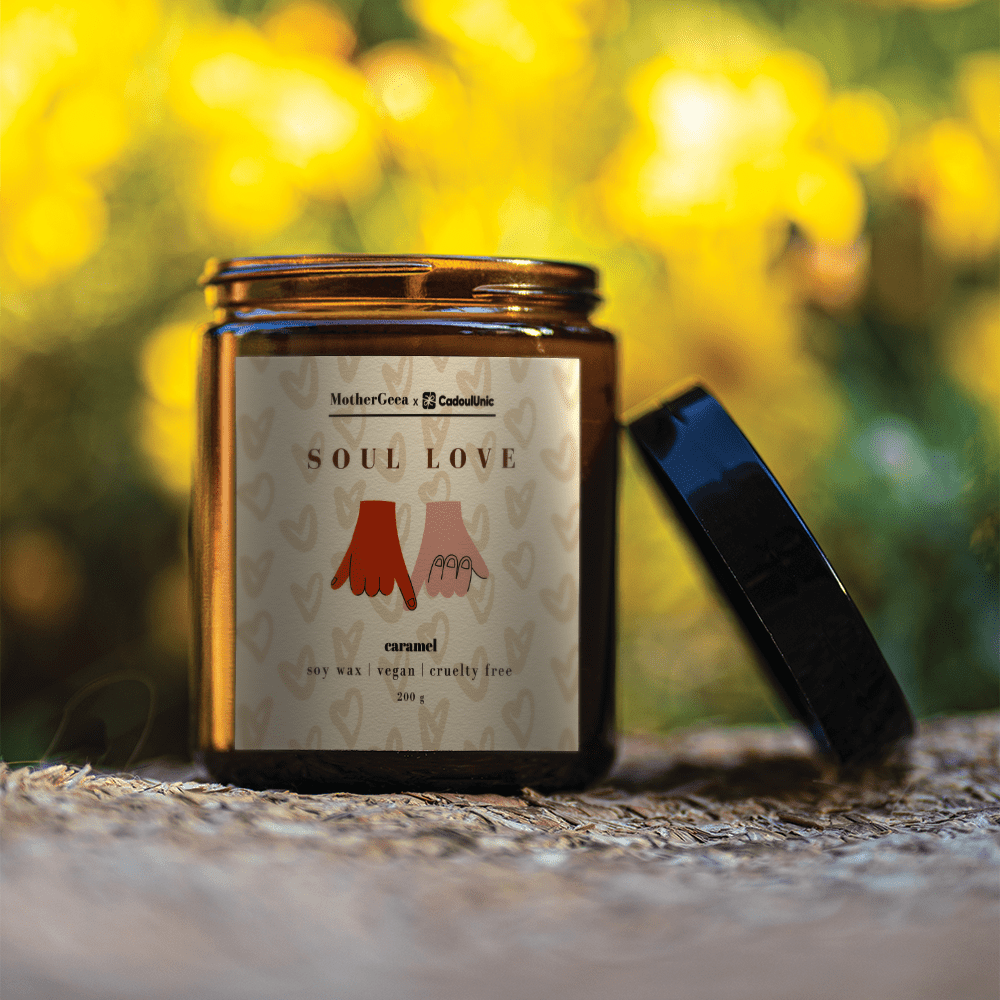 Lumanare Parfumata Aroma Caramel - Cadoul Unic